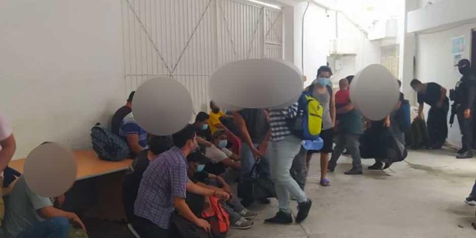 Migración: Rescatan a 52 personas privadas de la libertad en Cancún