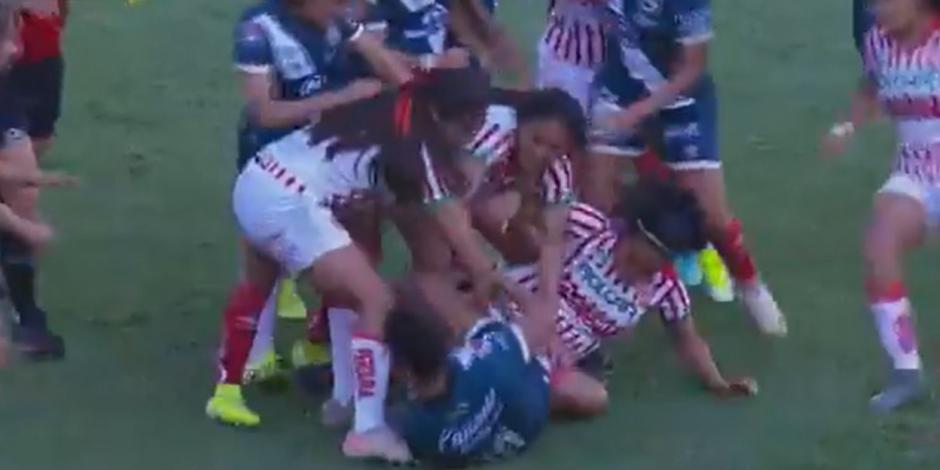 La bronca en el Necaxa vs Puebla de la Liga MX Femenil