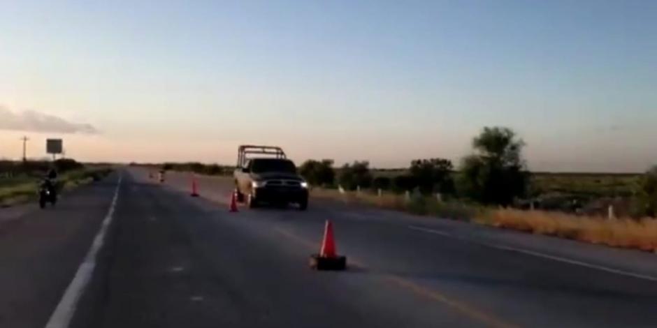 El enfrentamiento ocurrió a las 19:00 horas en la guardaraya entre Coahuila y Nuevo León, en la carretera federal, en el sitio conocido como la Brecha del Gas..
