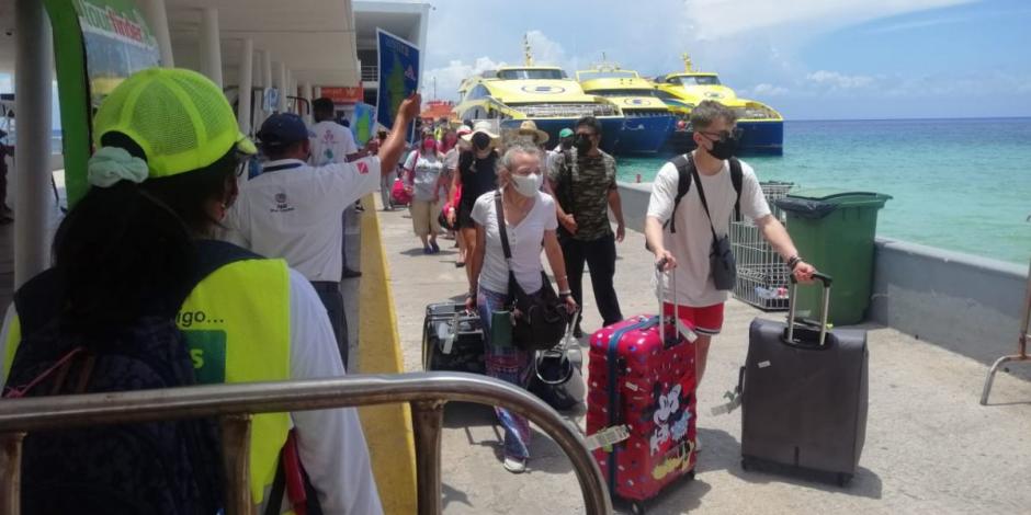 Inegi señaló que del total de turistas de internación que ingresaron al país durante julio de este año, 80.5% correspondió a turistas por vía aérea.