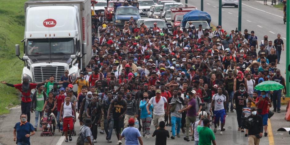 La caravana de migrantes que salió esta mañana de Tapachula continua su caminata hacia la frontera norte.
