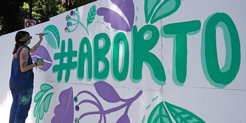 Legisladores y sectores religiosos están en contra de la despenalización del aborto en Chile, pues consideran que es un delito.