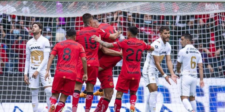 Futbolistas del Toluca festejan un gol contra Pumas en la Fecha 7 de la Liga MX, el pasado 29 de agosto.