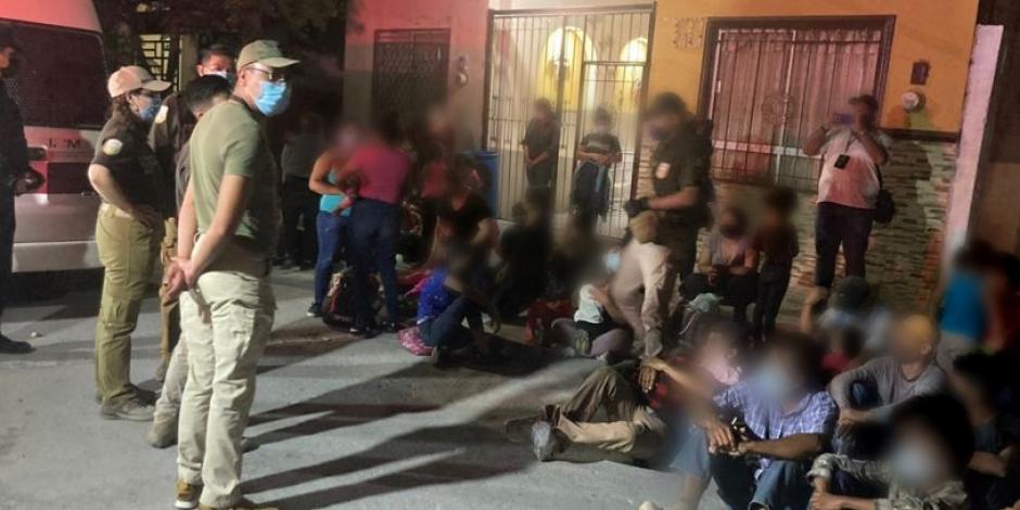 Elementos del INM rescataron a 648 migrantes en Nuevo León.