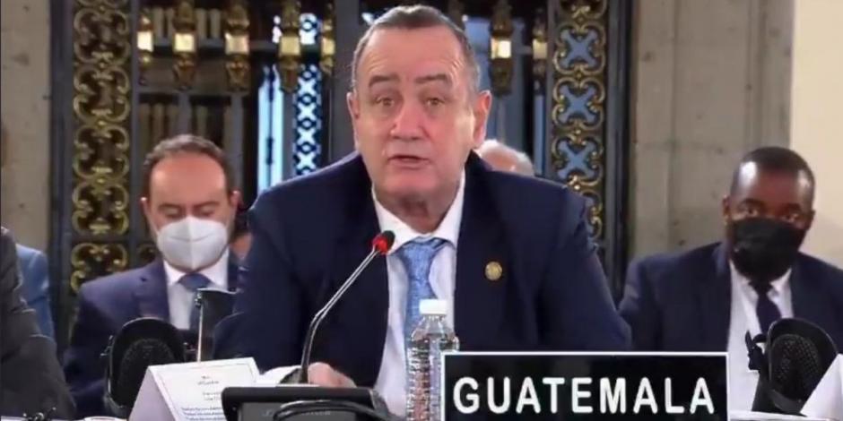 Alejandro Giammattei, presidente de Guatemala, durante la cumbre de la CELAC.