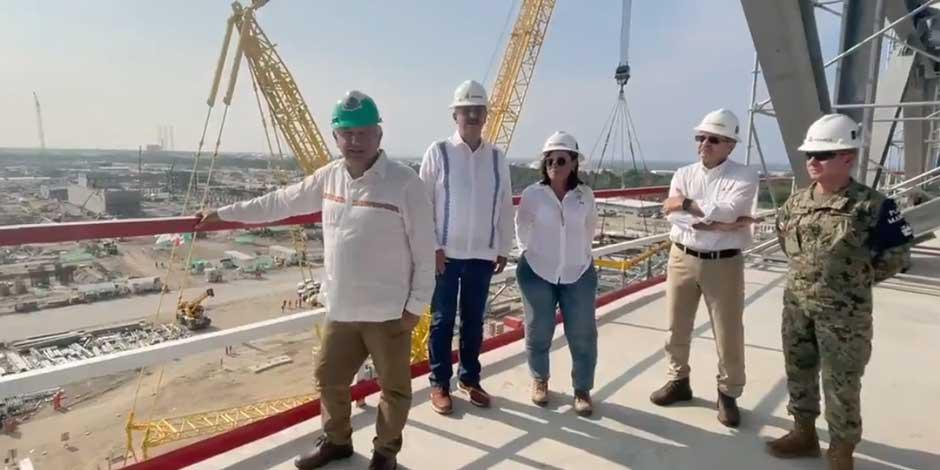 El Presidente de México, Andrés Manuel López, previó la apertura de la refinería de Dos Bocas, en Tabasco, para mitades de 2022
