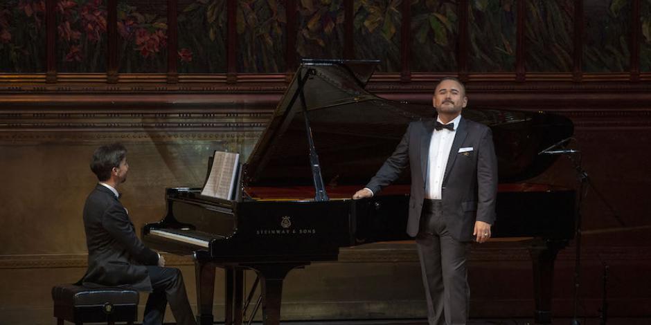 El pianista Ángel Rodríguez y el cantante Javier Camarena, ayer.