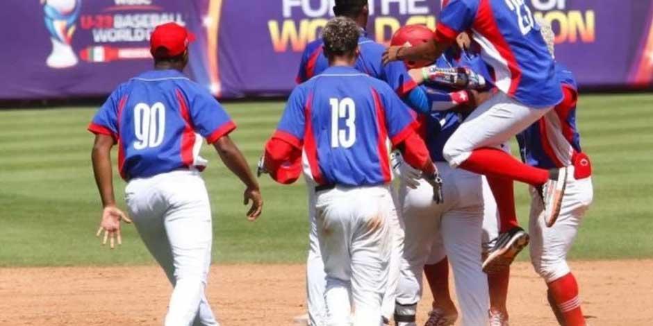 Sufre Cuba nueva fuga en el Mundial sub-23 de béisbol en México