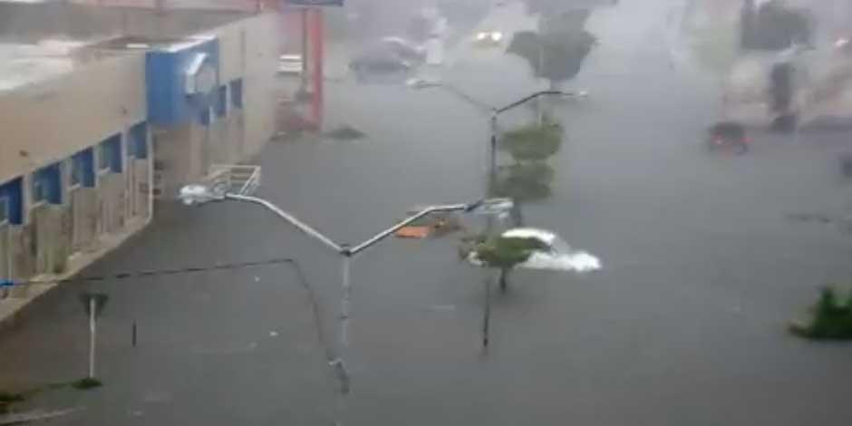 Fuertes lluvias en Mérida provocan cortes de energía y dejan varias zonas inundadas