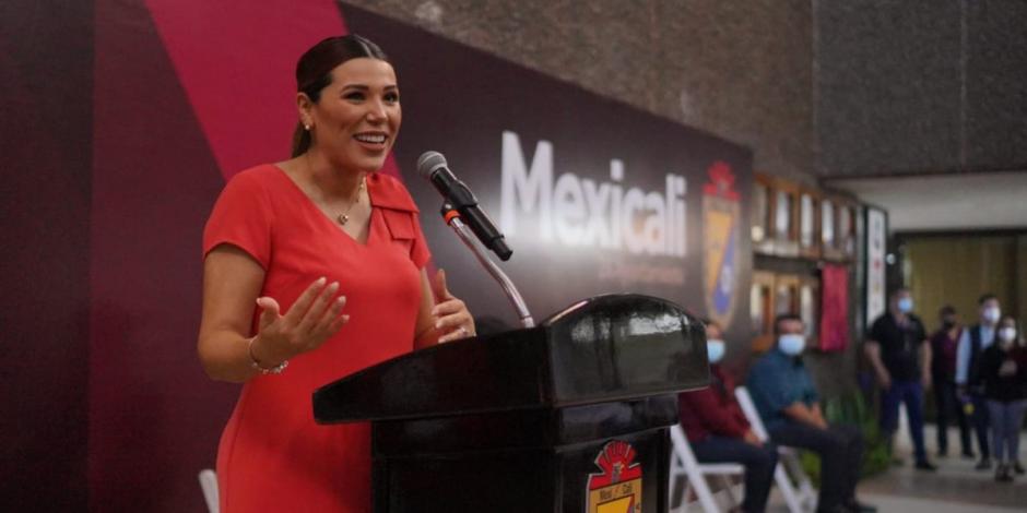 La gobernadora electa de Baja California, Marina del Pilar Ávila, agradeció el homenaje que le realizó el XXIV Ayuntamiento de Mexicali.