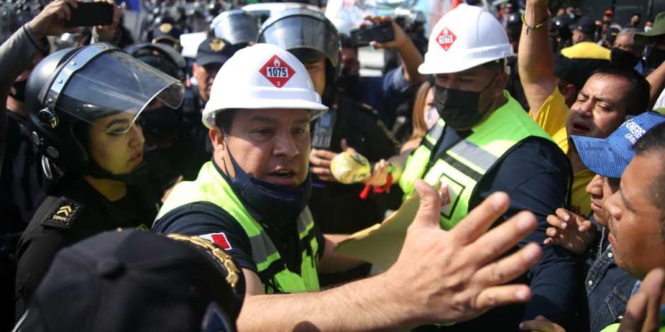 Protesta de gaseros termina en golpes con policías y sin acuerdo