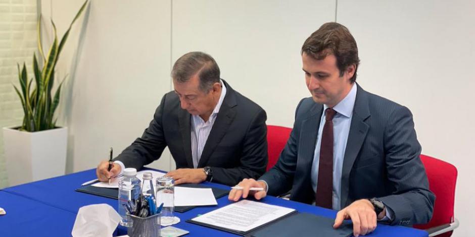 Pedro Zenteno firmó el acuerdo de cooperación entre el Fondo Ruso de Inversión Directa y Birmex para realizar el proceso de producción de la vacuna Sputnik V en nuestro país.