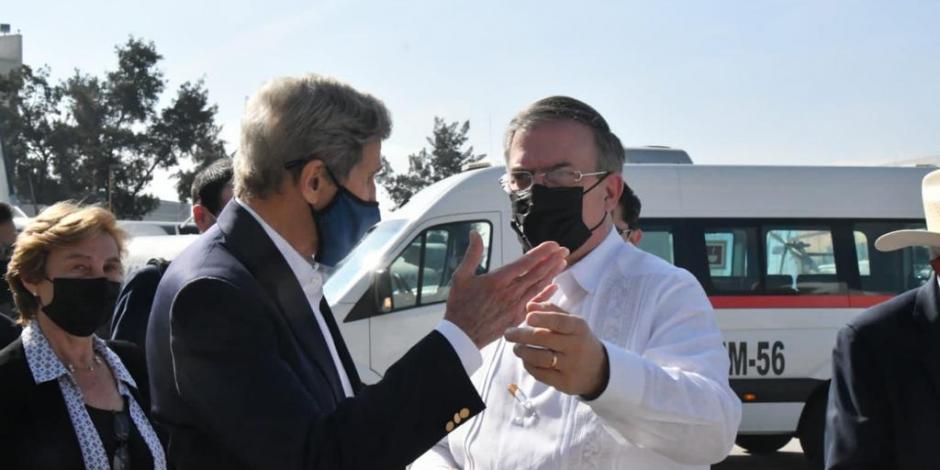 A su llegada, John Kerry se reunió con el canciller Marcelo Ebrard, con el embajador de México en Estados Unidos, Esteban Moctezuma y con la subsecretaria para Asuntos Multilaterales, Martha Delgado