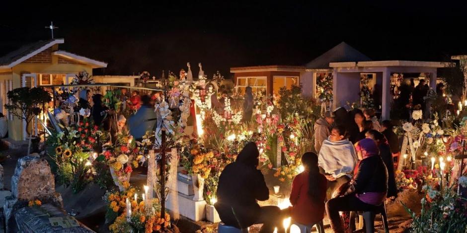 La Secretaría de Salud de Oaxaca aclaró que no están suspendidas las festividades por Día de Muertos.