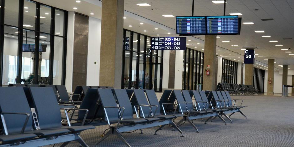 La Red de Aeropuertos y Servicios Auxiliares informó que retrasarán los relojes una hora para dar inicio al horario de invierno.