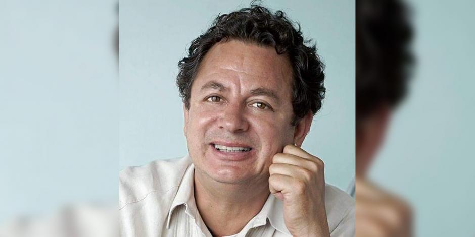 El periodista Fredy López Arévalo fue asesinado esta noche cuando regresó a su casa.