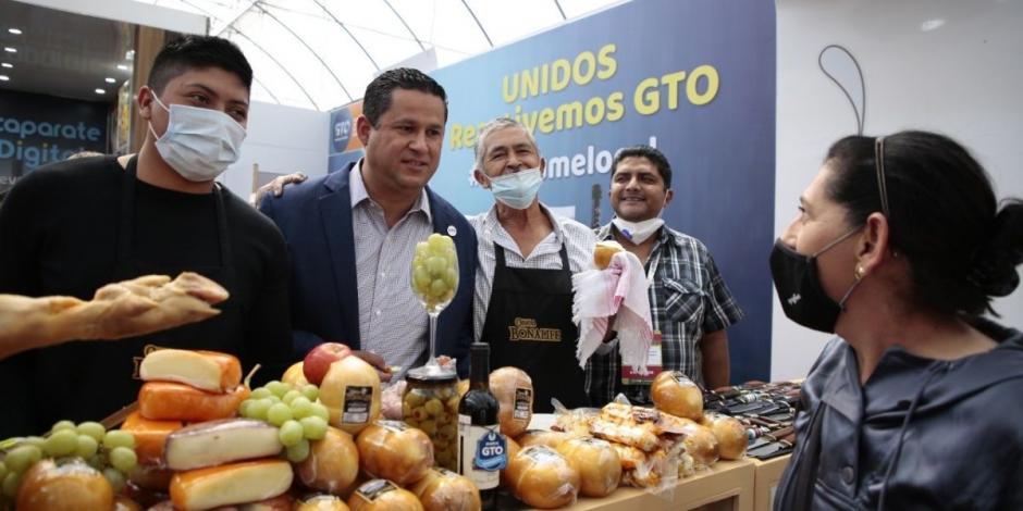 Diego Sinhue, gobernador de Guanajuato, encabeza la Expo Agroalimentaria y el Foro Globlal Afroalimentario 2021 en Irapuato.