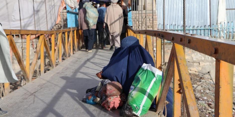 Hambre, pobreza y ahora sarampión, en Afganistán
