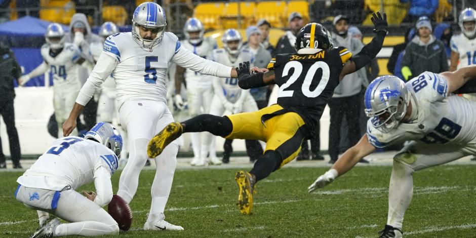 Una acción del duelo entre Detroit Lions y Pittsburgh Steelers