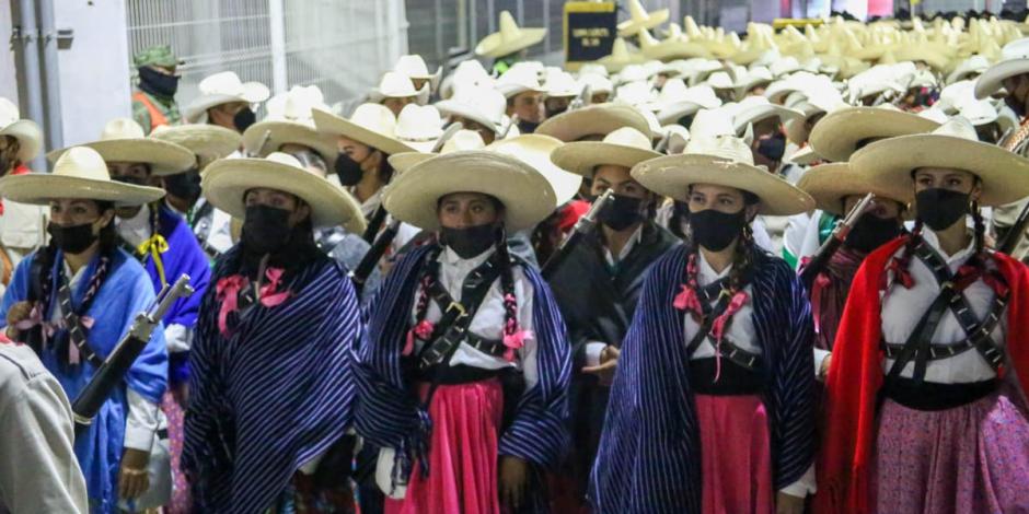 En el desfile conmemorativo de la Revolución Mexicana participarán tres mil 900 activos del Ejército de los cuales el 15% son mujeres, es decir, al menos 390 efectivos femeninos.