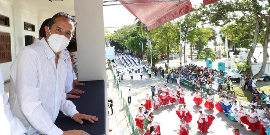 Se realizó en Chetumal el desfile conmemorativo del 111 Aniversario del inicio de la Revolución Mexicana