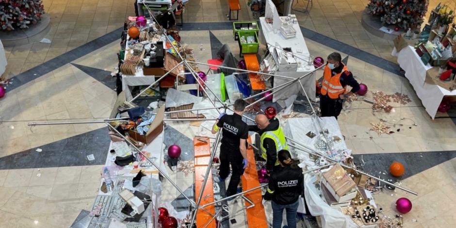 Adornos navideños cayeron del techo de un centro comercial en Suiza y dejaron varios heridos