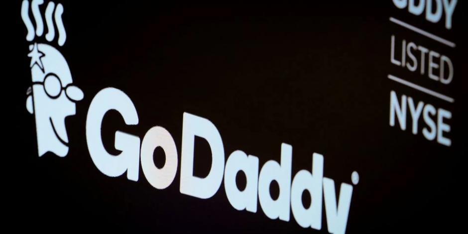 Una persona no autorizada utilizó una contraseña comprometida para acceder a los sistemas de GoDaddy alrededor del 6 de septiembre. La empresa señaló que descubrió la violación el 17 de noviembre.