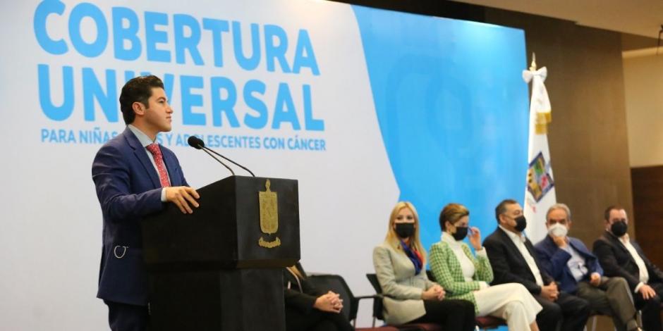 Samuel García, gobernador de Nuevo León, presentó el Programa de Cobertura Universal para Niñas, Niños y Adolescentes con Cáncer.
