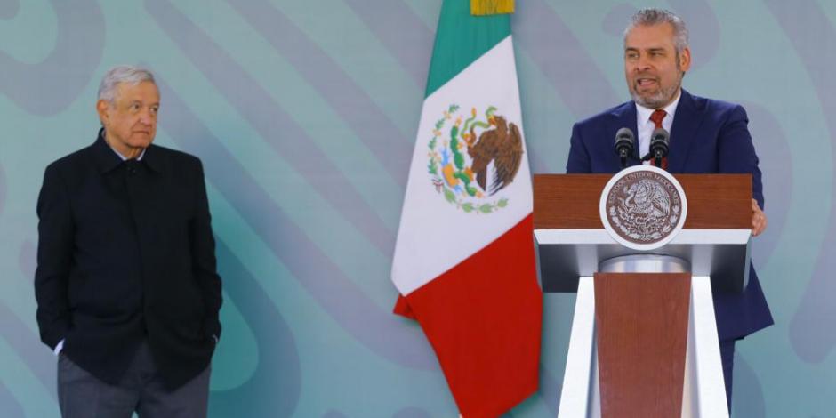 El gobernador Alfredo Ramírez Bedolla en su intervención durante la visita del Presidente AMLO por Michoacán.