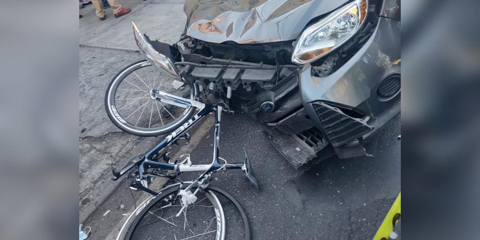 Automovilista atropella a ciclistas en Tlalpan; hay 12 lesionados