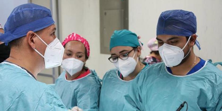 Hasta inicios de diciembre, la única opción para estudiar la residencia médica en el extranjero es Cuba, ya que el Conacyt no ha anunciado convenios con otros países