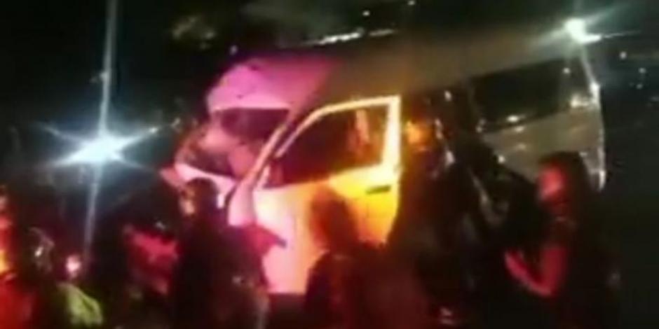 En redes sociales circuló un video en donde se muestra el momento posterior al choque registrado en la México-Puebla.