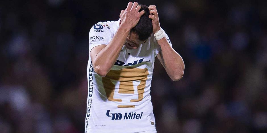 Juan Dinenno se lamenta durante una jugada en la semifinal entre Pumas y Atlas.