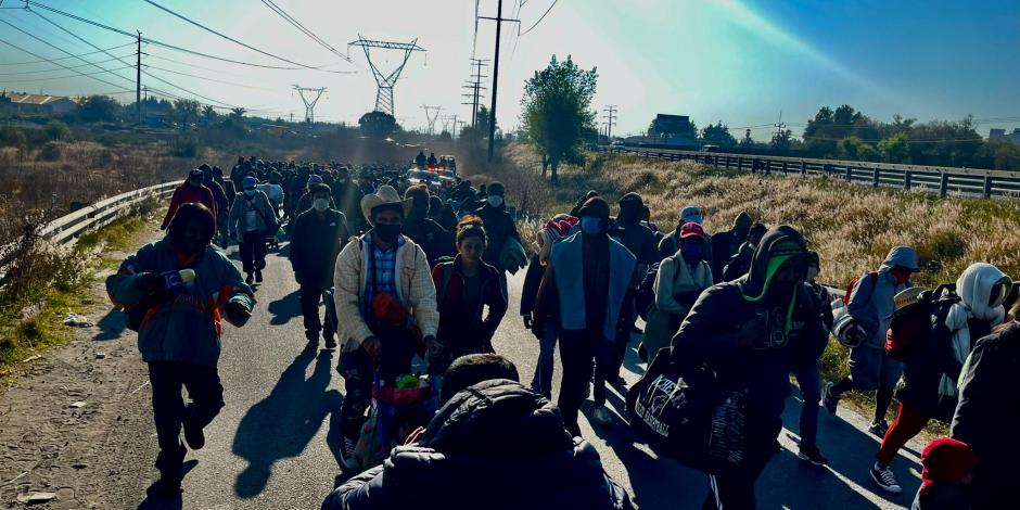 La caravana migrante avanza desde Puebla con rumbo a la CDMX