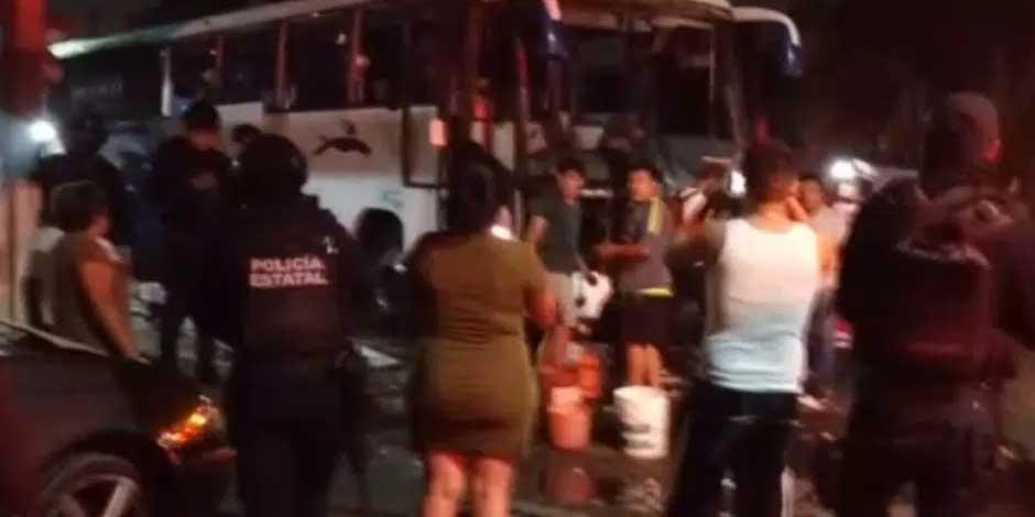 Veracruz: Reportan explosión en autobús de peregrinos