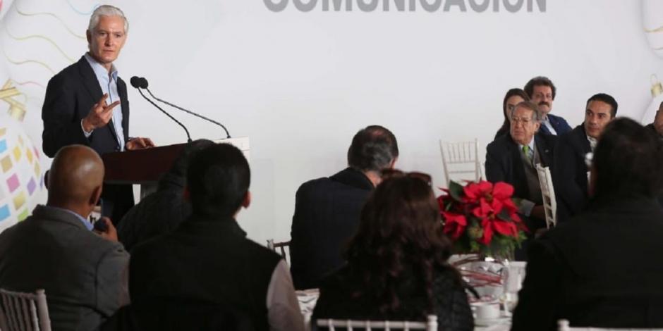 "En la parte de inversión hemos captado más inversión en este año, que en cualquier otro de los años anteriores", dijo el gobernador del Estado de México, Alfredo Del Mazo.