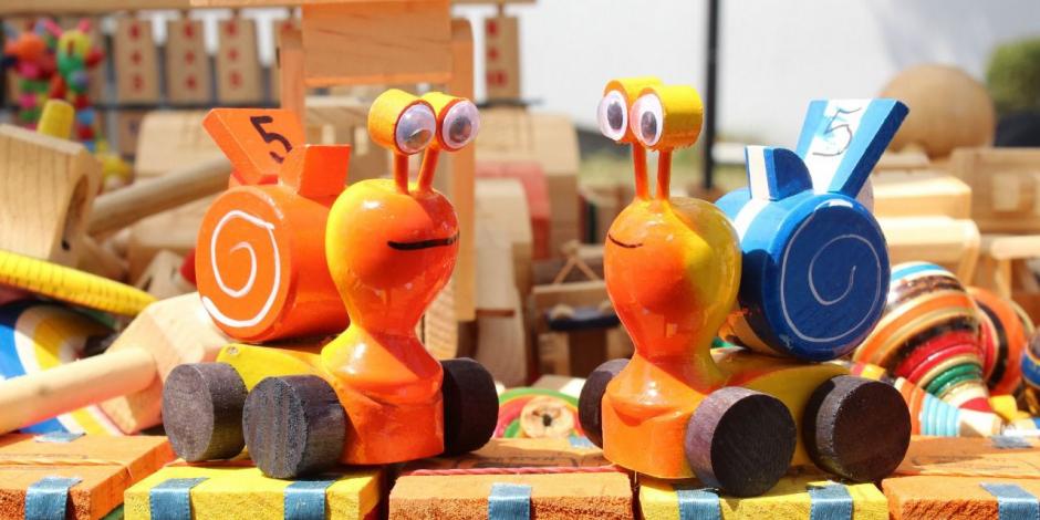 En 2022 los juguetes de madera siguen siendo una opción para regalar el Día de Reyes