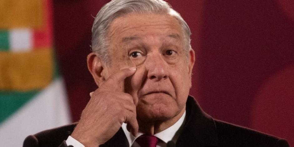 AMLO da positivo a COVID-19.