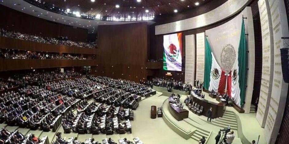 Morena anunció celebración de reunión plenaria con ocho titulares de dependencias y legisladores.