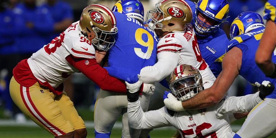 Una acción de un San Francisco 49ers vs Los Ángeles Rams de la NFL