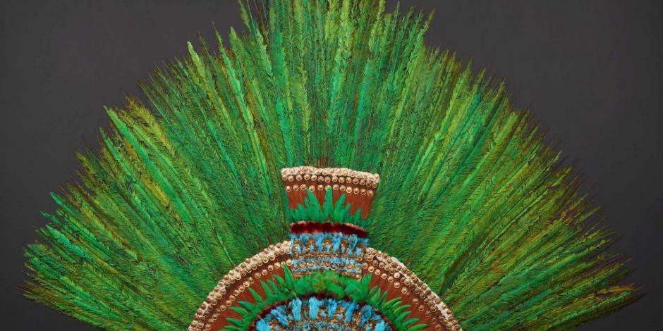 Imagen del penacho de Moctezuma que se encuentra en Viena.