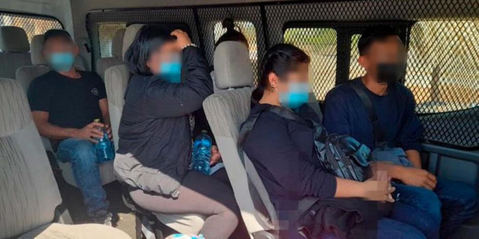 En el vehículo iban tres mujeres y dos hombres provenientes de Honduras