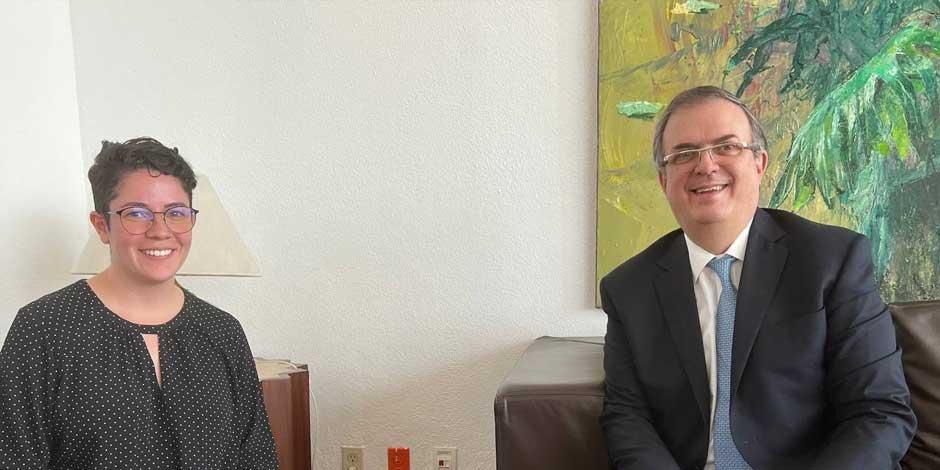 El secretario de Relaciones Exteriores, Marcelo Ebrard y Paola Schietekat