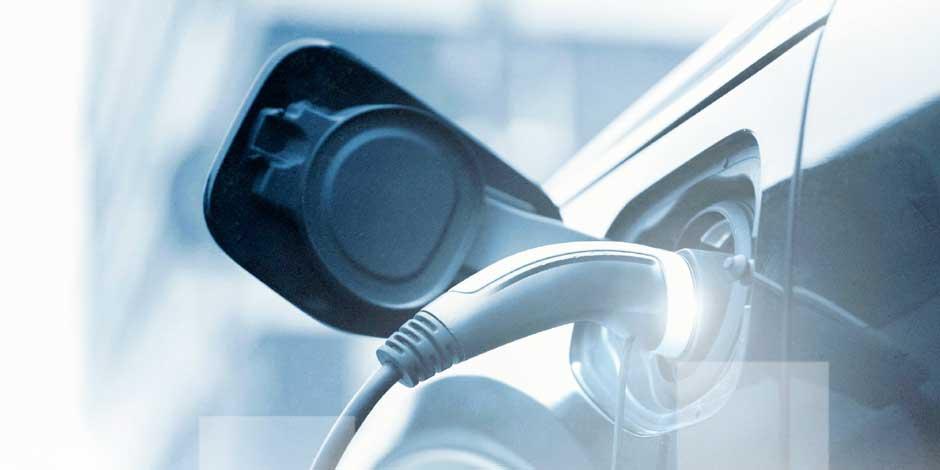 Secretaría de Economía celebra aprobación de incentivos fiscales a autos eléctricos en EU