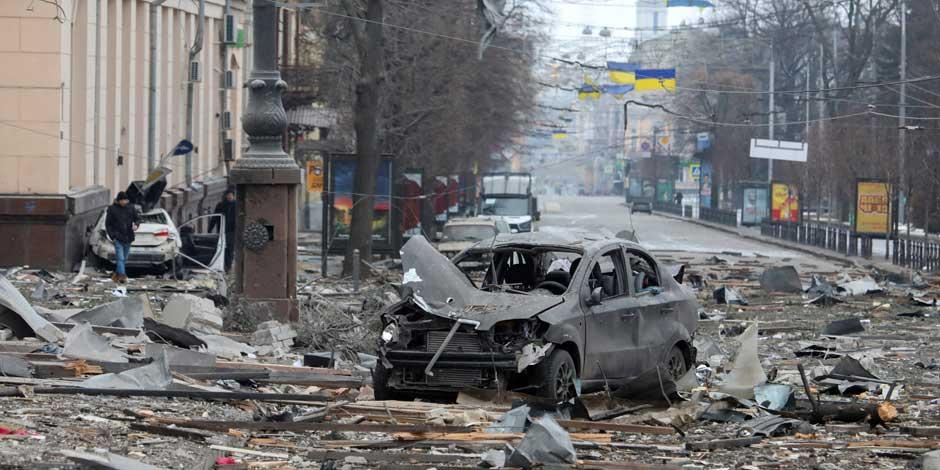La imagen muestra el edificio de la administración regional dañado en Kharkiv, Ucrania