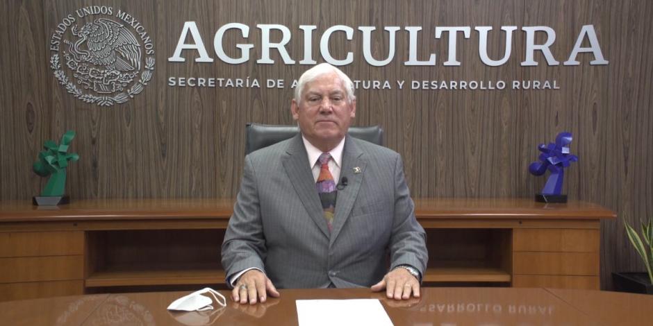 El secretario de Agricultura y Desarrollo Rural, Víctor Villalobos Arámbula, llamó a seguir trabajando para emplear nuevas tecnologías a fin de evitar la degradación de los recursos naturales.