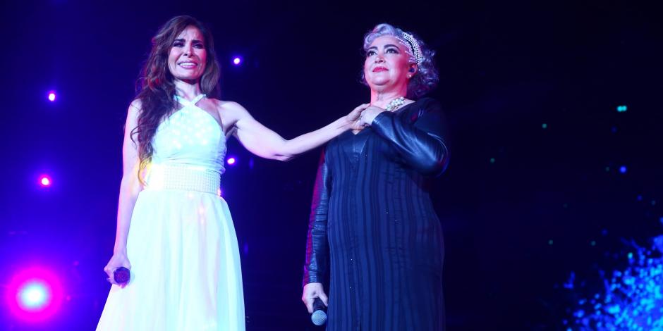 Amanda Miguel llora devastada en su primer concierto tras la muerte de Diego Verdaguer