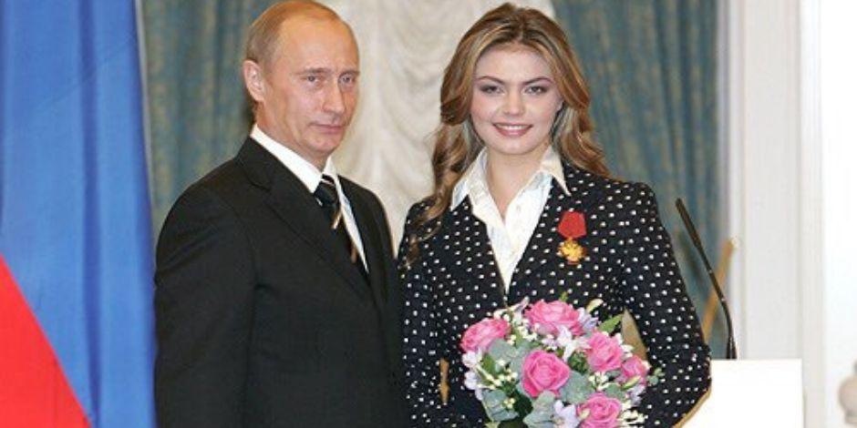 Presunta familia de Vladimir Putin se escondió en un chalet.