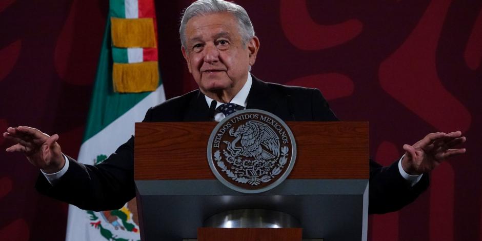 El Presidente de México,reveló que la oposición ha comprado equipo millonario para espiar teléfonos celulares.