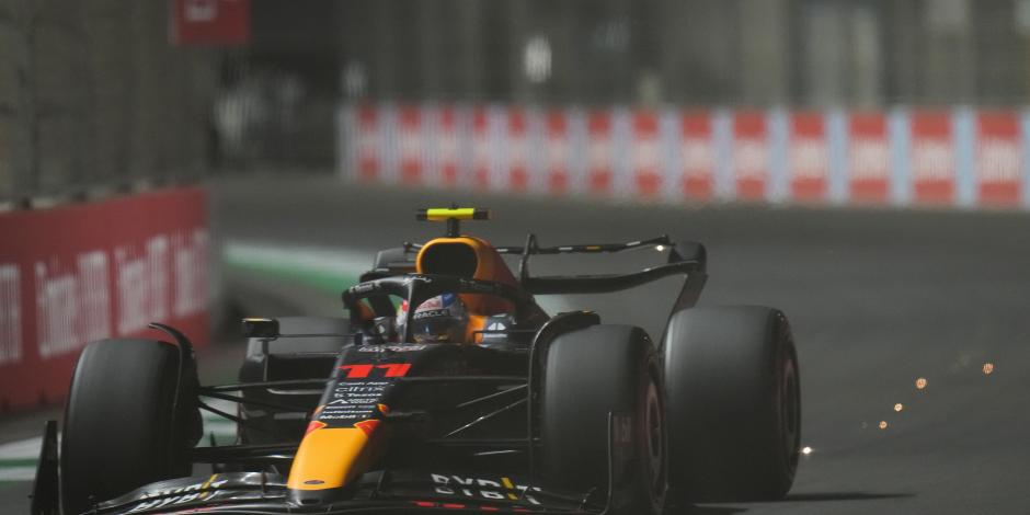 El monoplaza de Sergio Pérez durante la clasificación del GP de Arabia Saudita de F1.